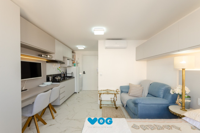 Imagem Imóvel com 1 Quarto à Venda, 25 m² em Rio Branco - Porto Alegre Imagem Imóvel com 1 Quarto à Venda, 25 m² em Rio Branco - Porto Alegre