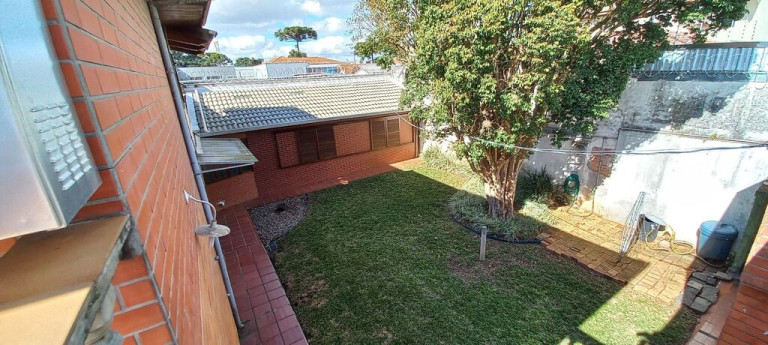 Imagem Casa com 5 Quartos à Venda,  em Rebouças - Curitiba