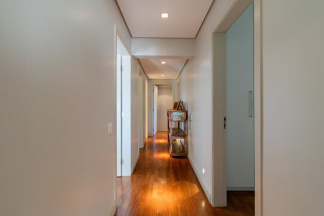 Imóvel com 4 Quartos à Venda, 261 m² em Vila Morumbi - São Paulo