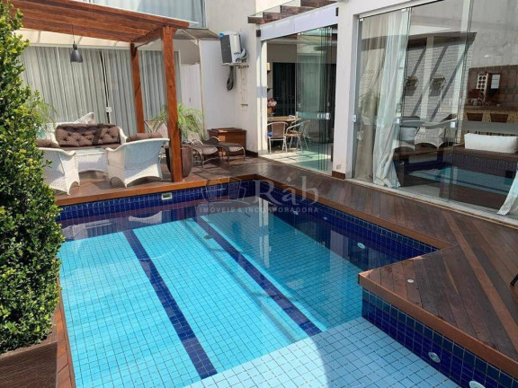 Imagem Sobrado com 3 Quartos à Venda, 280 m² em São João - Itajaí Imagem Sobrado com 3 Quartos à Venda, 280 m² em São João - Itajaí