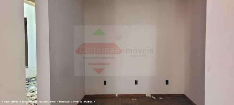 Imagem Casa com 6 Quartos à Venda, 205 m² em Centro - Taubaté Imagem Casa com 6 Quartos à Venda, 205 m² em Centro - Taubaté