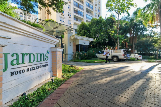 Apartamento com 2 Quartos à Venda, 81 m² em Passo Da Areia - Porto Alegre