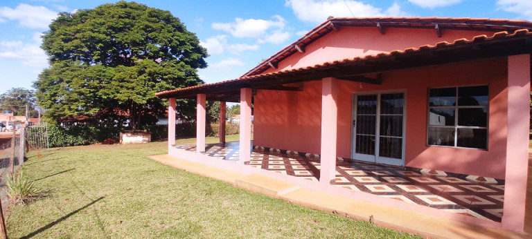 Imagem Chácara com 3 Quartos à Venda, 2.000 m² em Zona Rural - Araçoiaba Da Serra Imagem Chácara com 3 Quartos à Venda, 2.000 m² em Zona Rural - Araçoiaba Da Serra