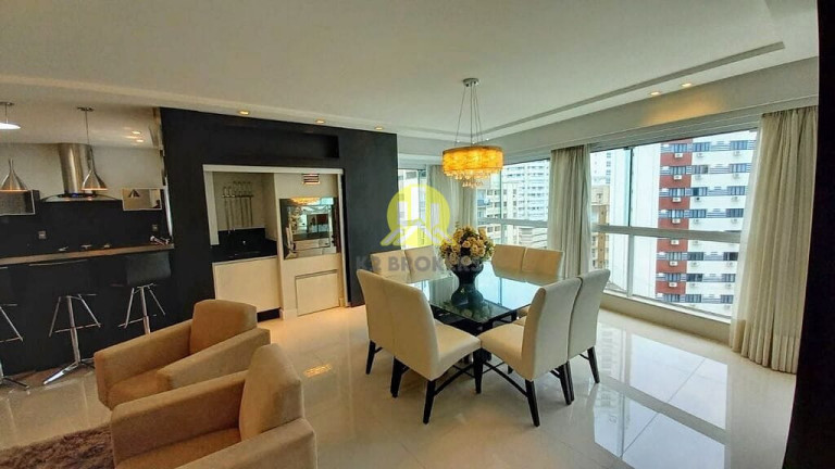 Imagem Apartamento com 3 Quartos à Venda, 155 m² em Centro - Balneário Camboriú Imagem Apartamento com 3 Quartos à Venda, 155 m² em Centro - Balneário Camboriú