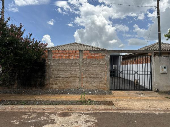 Casa com 2 Quartos à Venda, 152 m² em Centro - Rolandia