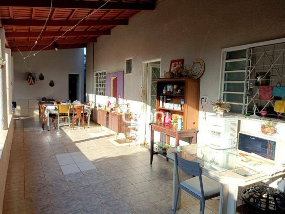 Imagem Casa com 4 Quartos à Venda, 236 m² em Vila Jardim Vitória - Goiânia Imagem Casa com 4 Quartos à Venda, 236 m² em Vila Jardim Vitória - Goiânia