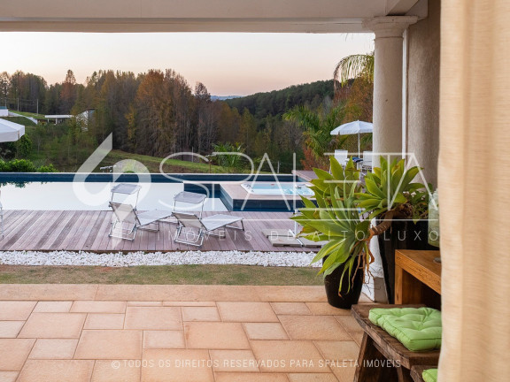 Imagem Casa com 7 Quartos à Venda,  em Ivoturucaia - Jundiaí