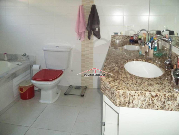 Imagem Casa com 3 Quartos à Venda, 228 m² em Guilhermina - Praia Grande
