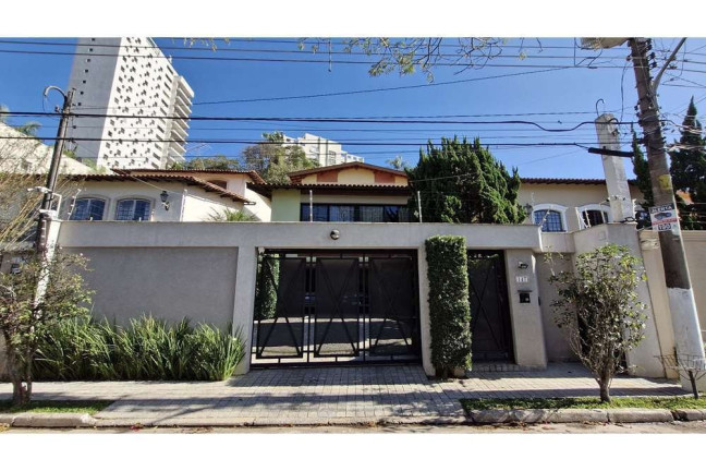 Casa com 4 Quartos à Venda, 273 m² em Morumbi - São Paulo