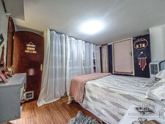 Imagem Casa com 6 Quartos à Venda, 193 m² em Várzea - Teresópolis Imagem Casa com 6 Quartos à Venda, 193 m² em Várzea - Teresópolis