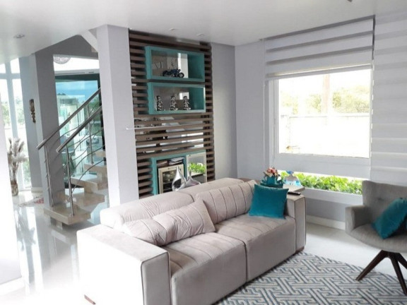 Imagem Casa com 3 Quartos à Venda, 295 m² em Parque Da Matriz - Cachoeirinha Imagem Casa com 3 Quartos à Venda, 295 m² em Parque Da Matriz - Cachoeirinha