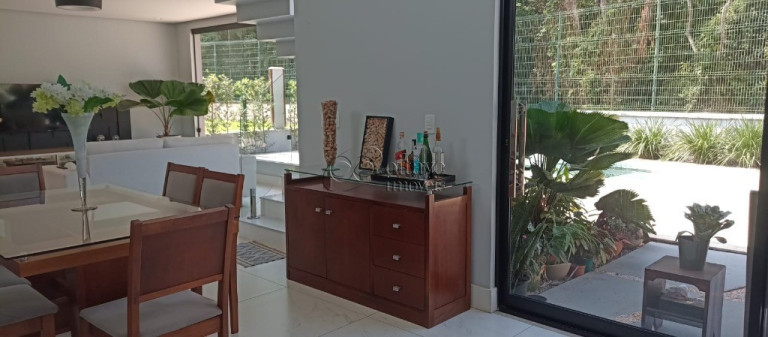 Imagem Casa com 4 Quartos à Venda, 467 m² em Alphaville - Rio Das Ostras Imagem Casa com 4 Quartos à Venda, 467 m² em Alphaville - Rio Das Ostras