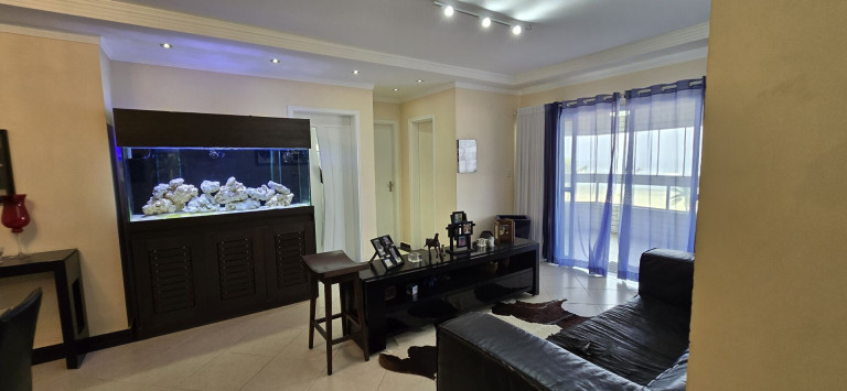 Imagem Apartamento com 4 Quartos à Venda, 165 m² em Guilhermina - Praia Grande