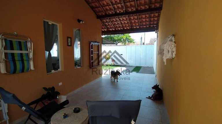 Imagem Casa com 3 Quartos à Venda, 302 m² em Jardim Regina - Itanhaém Imagem Casa com 3 Quartos à Venda, 302 m² em Jardim Regina - Itanhaém