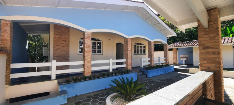 Imagem Casa com 4 Quartos à Venda, 230 m² em Tabatinga - Ubatuba