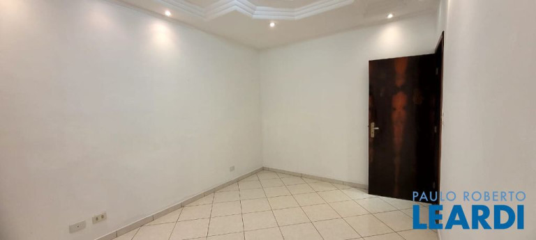 Imagem Sobrado com 6 Quartos à Venda, 308 m² em Vila Tibiriçá - Santo André Imagem Sobrado com 6 Quartos à Venda, 308 m² em Vila Tibiriçá - Santo André