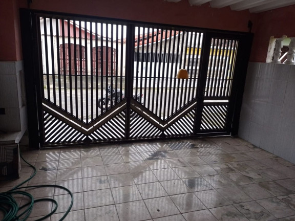 Casa com 2 Quartos à Venda, 125 m² em Vera Cruz - Mongaguá