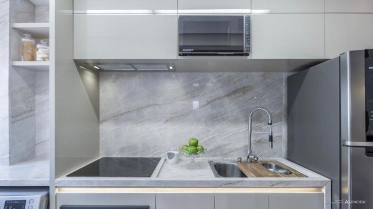 Imagem Imóvel com 2 Quartos à Venda, 57 m² em Menino Deus - Porto Alegre Imagem Imóvel com 2 Quartos à Venda, 57 m² em Menino Deus - Porto Alegre