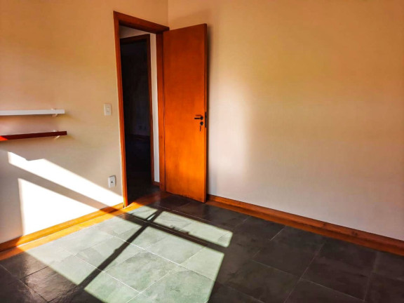 Imagem Imóvel com 2 Quartos à Venda, 105 m² em Taumaturgo - Teresópolis