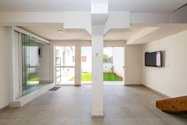Imagem Casa com 3 Quartos à Venda, 190 m² em Santo Inácio - Curitiba Imagem Casa com 3 Quartos à Venda, 190 m² em Santo Inácio - Curitiba