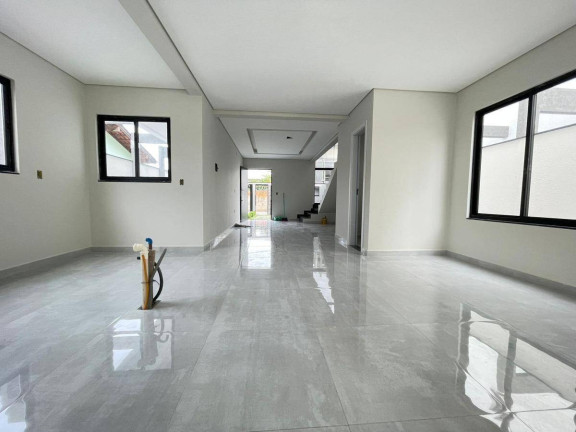 Imagem Casa com 3 Quartos à Venda, 150 m² em São João Do Rio Vermelho - Florianópolis