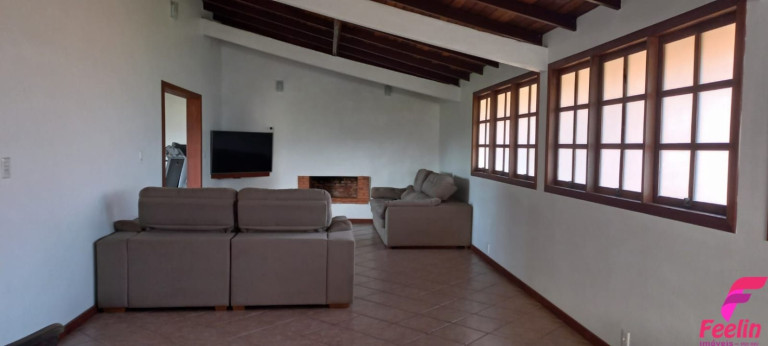 Imagem Casa com 4 Quartos à Venda, 300 m² em Rio Tavares - Florianópolis