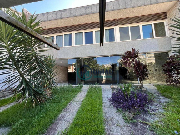 Casa com 5 Quartos à Venda, 470 m² em São Francisco - Niterói