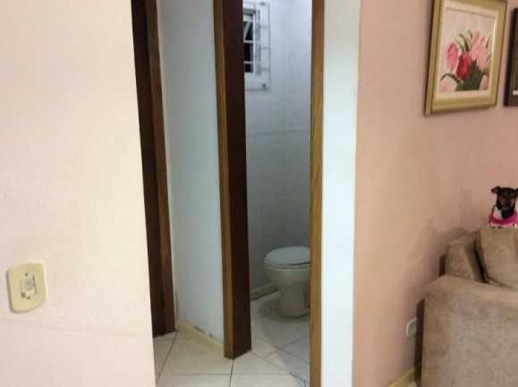 Imagem Casa com 3 Quartos à Venda, 130 m² em Lindóia - Curitiba
