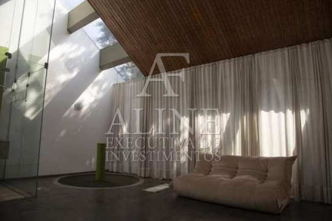 Imagem Sobrado com 4 Quartos à Venda, 200 m² em Indianópolis - São Paulo Imagem Sobrado com 4 Quartos à Venda, 200 m² em Indianópolis - São Paulo