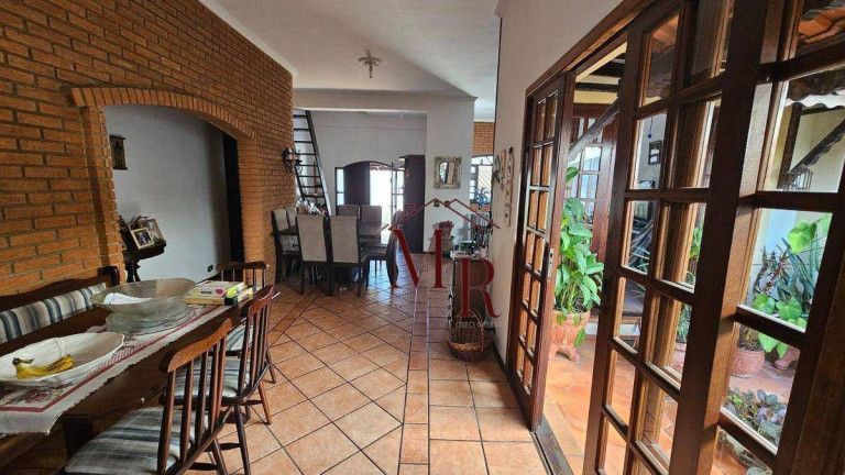 Imagem Casa com 3 Quartos à Venda, 165 m² em Canto Do Forte - Praia Grande