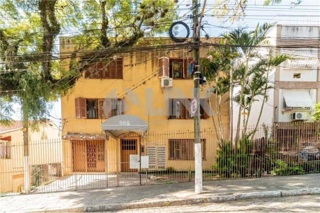 Imagem Apartamento com 1 Quarto à Venda, 27 m² em Santo Antônio - Porto Alegre Imagem Apartamento com 1 Quarto à Venda, 27 m² em Santo Antônio - Porto Alegre