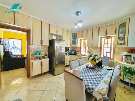 Imagem Casa com 2 Quartos à Venda, 170 m² em Terra Preta (terra Preta) - Mairiporã