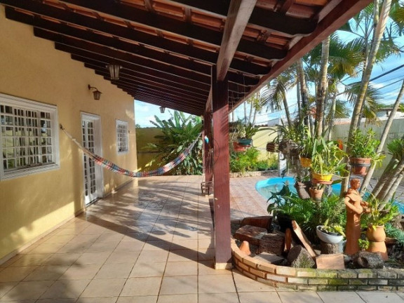 Imagem Casa com 3 Quartos à Venda, 300 m² em Riacho Fundo I - Brasília