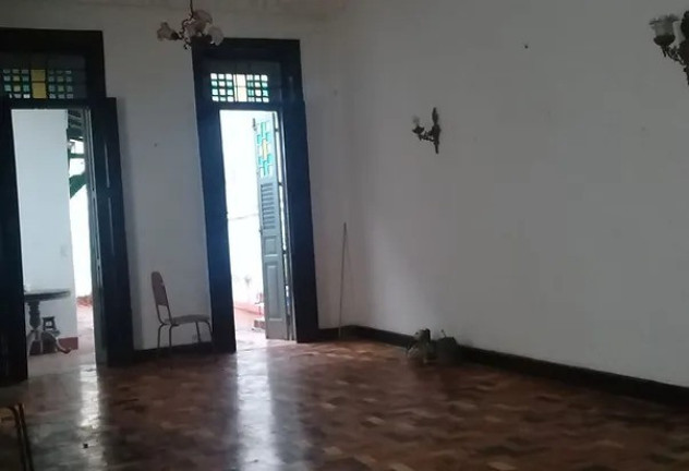 Imagem Casa com 9 Quartos à Venda, em Barra - Salvador Imagem Casa com 9 Quartos à Venda, em Barra - Salvador