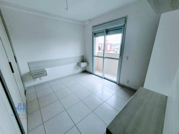Imagem Imóvel com 3 Quartos à Venda, 97 m² em Capoeiras - Florianópolis