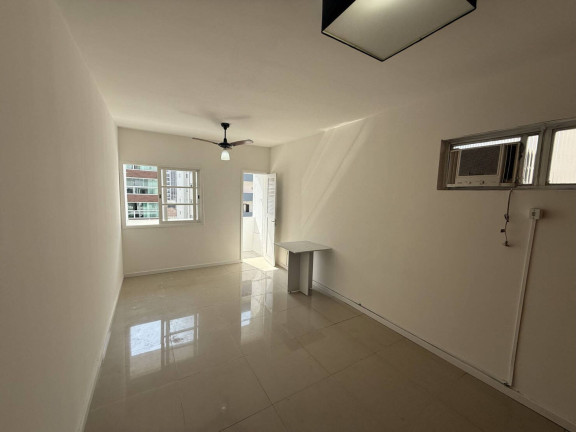 Imagem Apartamento com 1 Quarto à Venda, 43 m² em Gonzaga - Santos Imagem Apartamento com 1 Quarto à Venda, 43 m² em Gonzaga - Santos