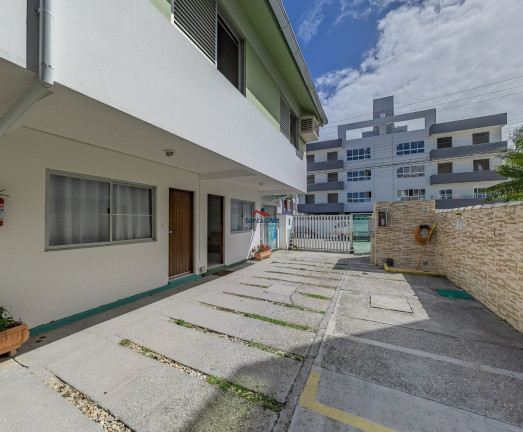 Imagem Imóvel com 17 Quartos à Venda, 660 m² em Ingleses Do Rio Vermelho - Florianópolis Imagem Imóvel com 17 Quartos à Venda, 660 m² em Ingleses Do Rio Vermelho - Florianópolis