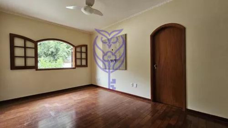 Imagem Casa com 3 Quartos à Venda, 383 m² em Centro - Serra Negra Imagem Casa com 3 Quartos à Venda, 383 m² em Centro - Serra Negra