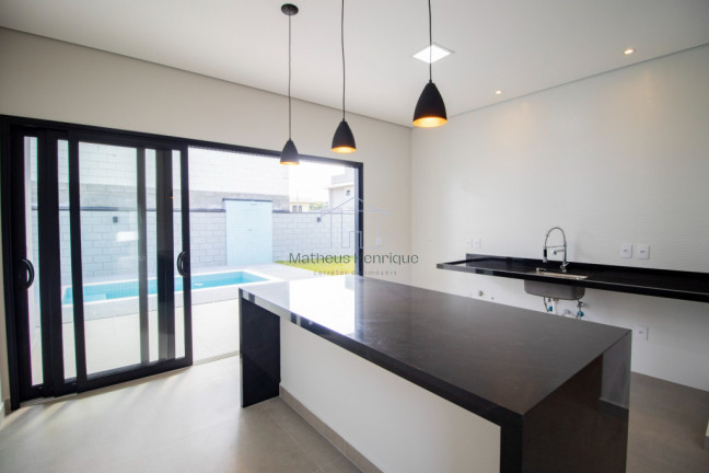 Imagem Casa de Condomínio com 3 Quartos à Venda, 202 m² em Jardim Celeste - Jundiaí