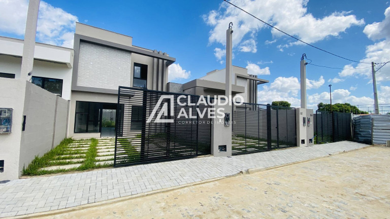 Casa com 3 Quartos à Venda, 107 m² em Parque Ipê - Feira De Santana