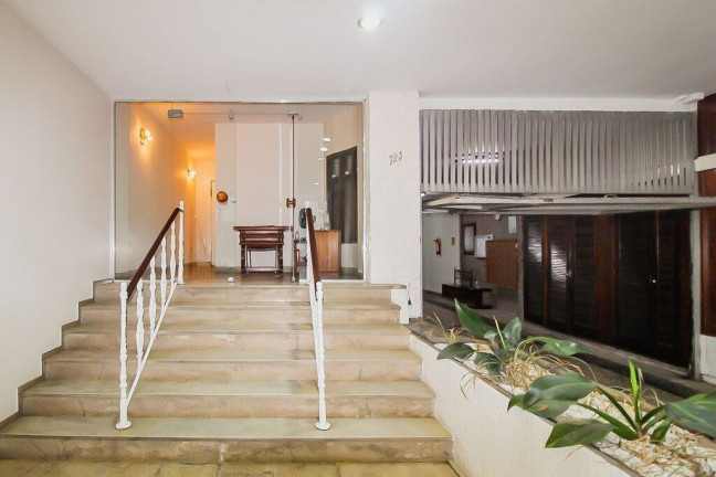 Imagem Imóvel com 2 Quartos à Venda, em Copacabana - Rio De Janeiro Imagem Imóvel com 2 Quartos à Venda, em Copacabana - Rio De Janeiro
