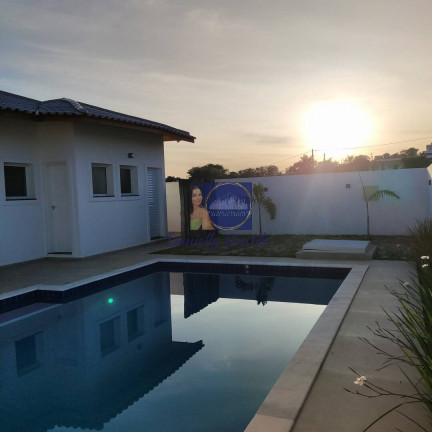 Imagem Casa de Condomínio com 3 Quartos para Temporada, 160 m² em Ninho Verde 2 - Pardinho