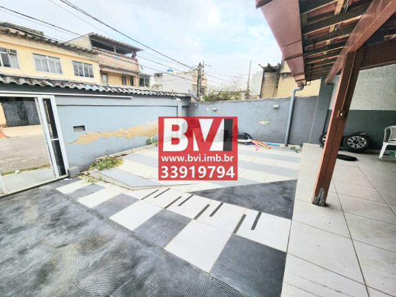 Imagem Casa com 2 Quartos à Venda, 480 m² em Irajá - Rio De Janeiro