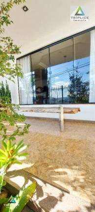 Imagem Casa com 5 Quartos à Venda, 348 m² em Nossa Senhora De Lourdes - Juiz De Fora