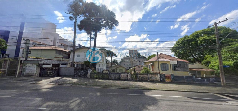 Terreno à Venda, 546 m² em Mercês - Curitiba