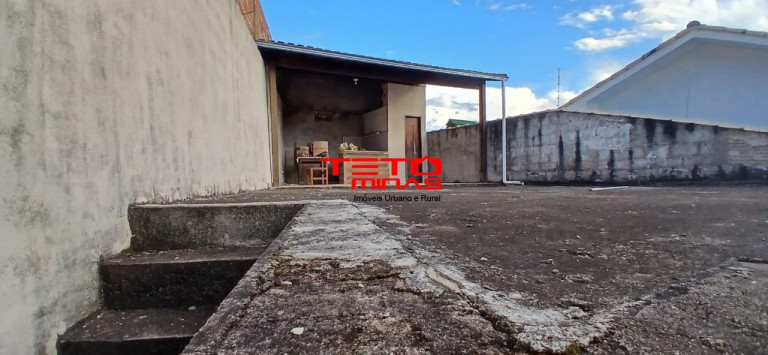 Imagem Casa com 2 Quartos à Venda, 50 m² em Bairro São Mateus - São Lourenço