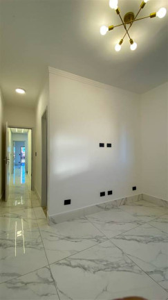 Imagem Sobrado com 3 Quartos à Venda, 10 m² em Maracanã - Praia Grande Imagem Sobrado com 3 Quartos à Venda, 10 m² em Maracanã - Praia Grande