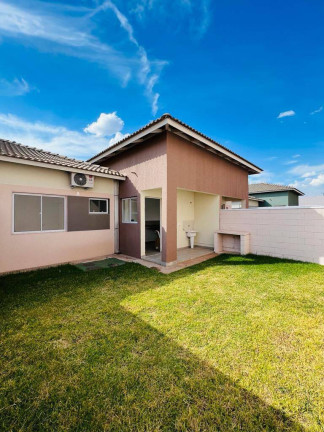 Imagem Casa de Condomínio com 2 Quartos à Venda, 60 m² em Petrópolis - Várzea Grande