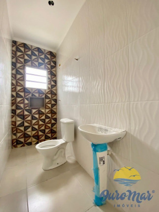 Imagem Casa com 2 Quartos para Alugar ou Temporada, 70 m² em São João - Itanhaém