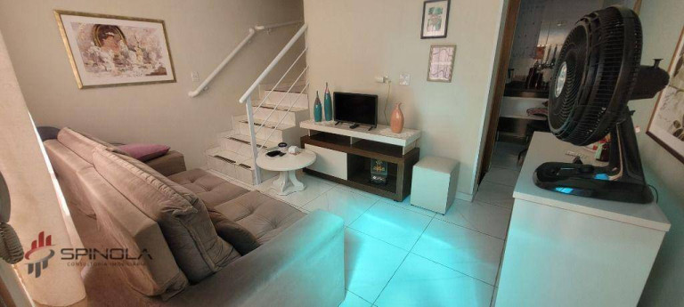 Sobrado com 2 Quartos à Venda, 56 m² em Caiçara - Praia Grande
